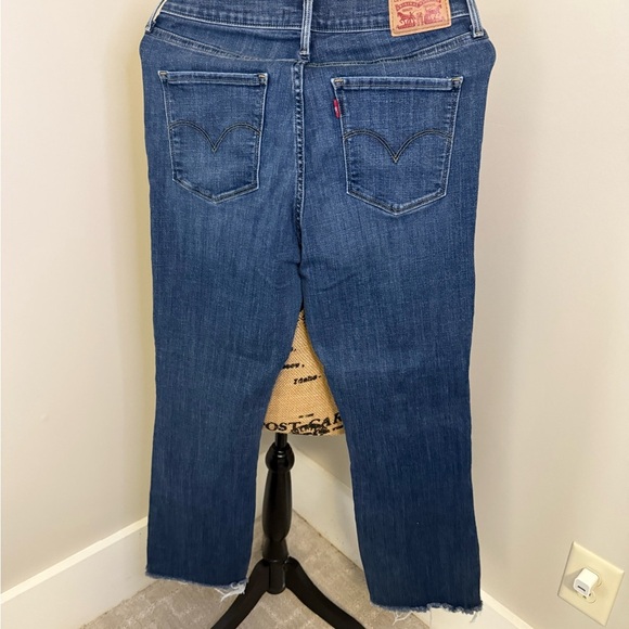 Levi's Light Blue Denim with Eco Care - Picture 5 of 6